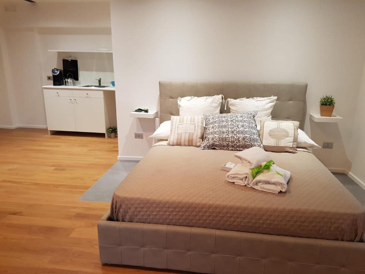 Via Roma Apartment Deluxe Salernes Extérieur photo