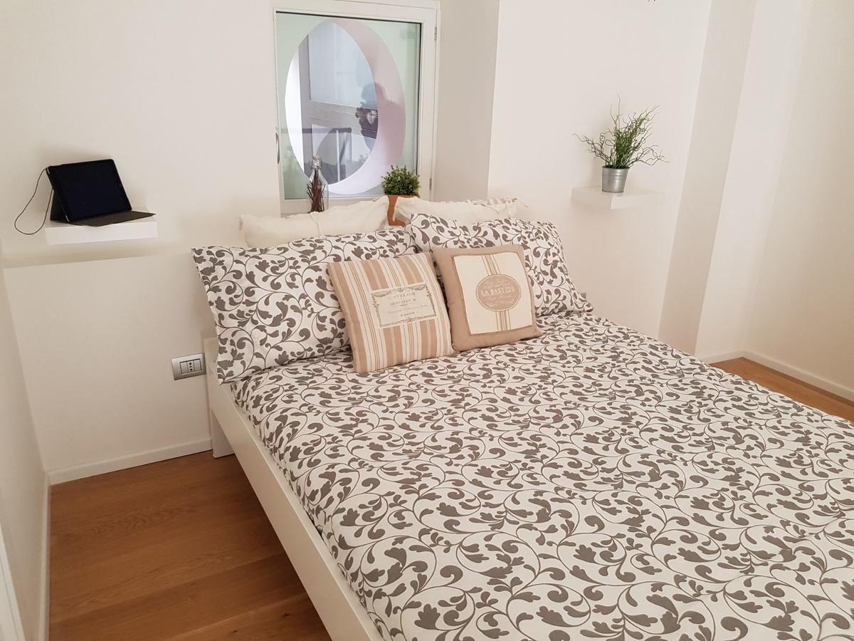 Via Roma Apartment Deluxe Salernes Extérieur photo